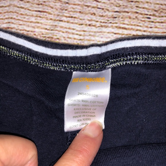 Gymboree Scooter Skirt and Short Sleeve T-shirt - Picture 5 of 6